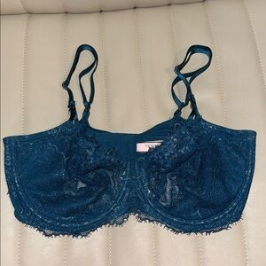 Victoria's Secret Blue Lace Bra 38DD